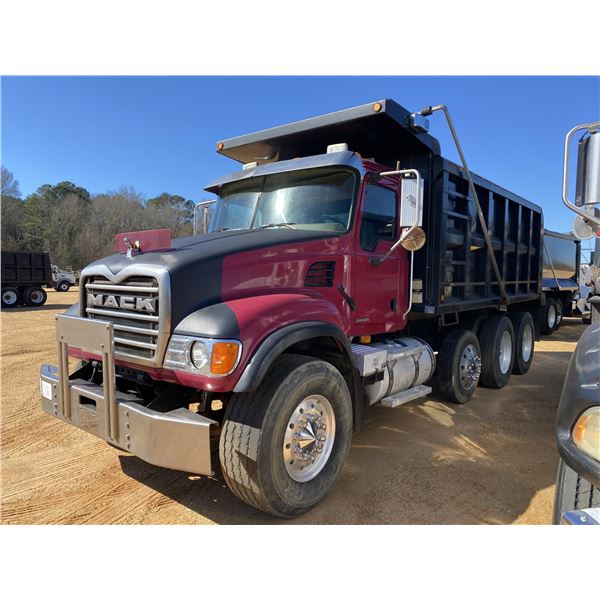 2005 MACK CV713 Dump Truck