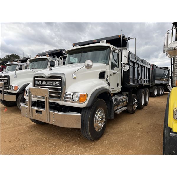 2007 MACK CV713 Dump Truck
