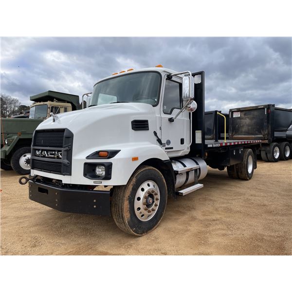 2022 MACK MD7 Flatbed Dump Truck