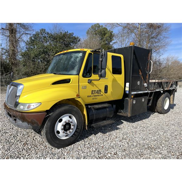 2003 INTERNATIONAL 4300 Flatbed Dump Truck