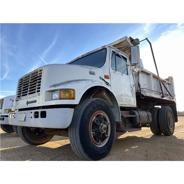 1998 INTERNATIONAL 4700 Dump Truck