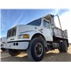 Image 1 : 1998 INTERNATIONAL 4700 Dump Truck