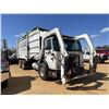 Image 2 : 2007 AUTOCAR WX64 EXPEDITOR Garbage / Sanitation Truck