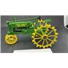 Image 2 : JOHN DEERE GP, CAST IRON