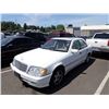 Image 1 : 1999 Mercedes-Benz C230