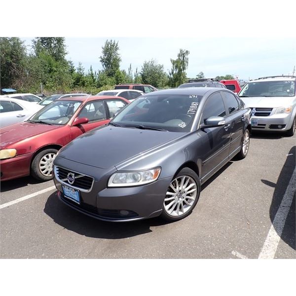 2011 Volvo S40