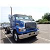 Image 2 : 2008 Sterling Trucks L/LT7500