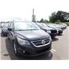 Image 2 : 2011 Volkswagen Routan