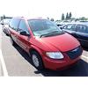 Image 2 : 2007 Chrysler Town and Country RUNS WITH MECHANICAL PROBLEMS