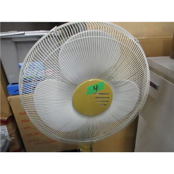 16" OSCILLATING FLOOR FAN
