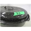 Image 4 : MEDIUM SIZE ROASTING PAN