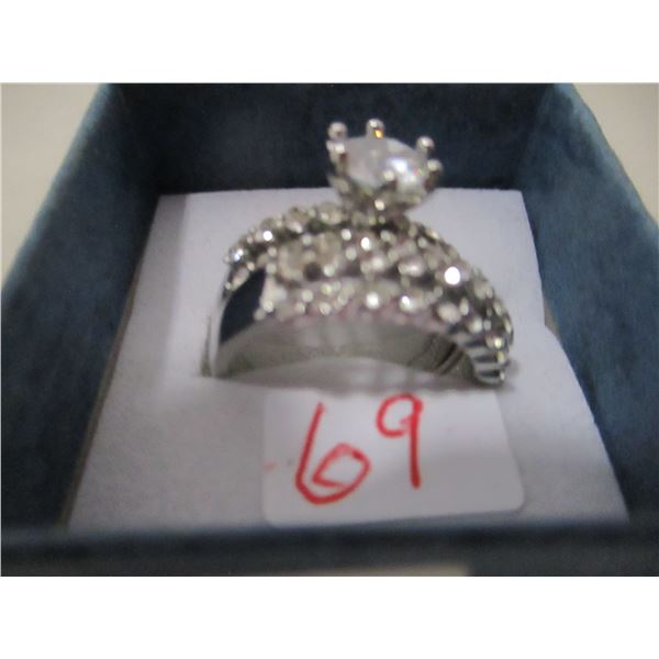 WEDDING & ENGAGEMENT RING SET (SILVER COLOR) (SIZE 7)