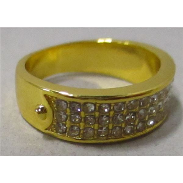 GOLD TONE RING (SIZE 7)