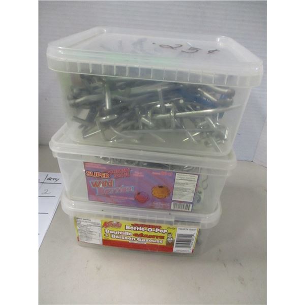 3 PLASTIC BINS C/W HOOKS