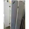 Image 3 : ESTATE:  WHITE 2 DOOR CABINET (5' TALL)