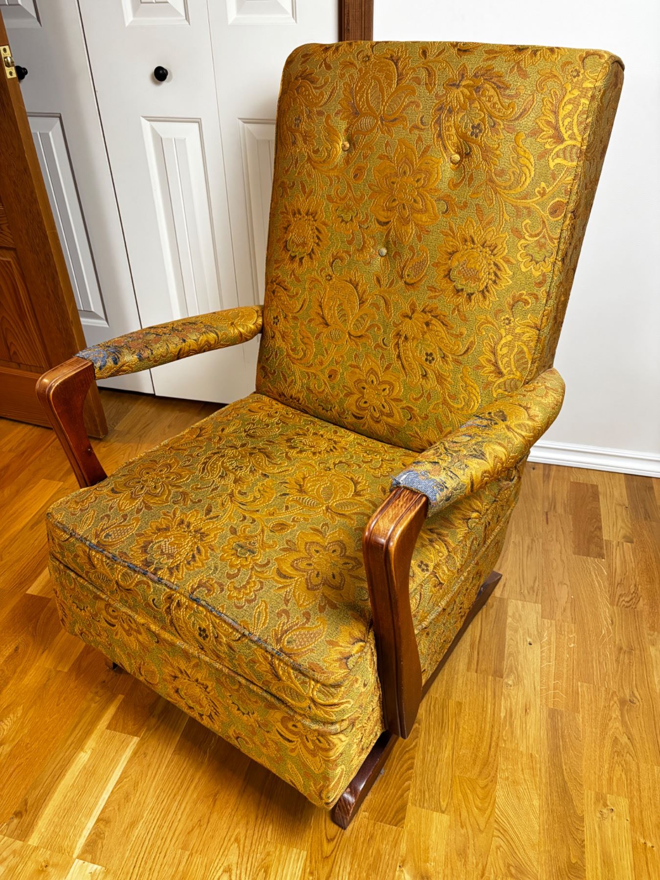 Upholstered Rocking Chair - Sunrise Estate Services Ltd