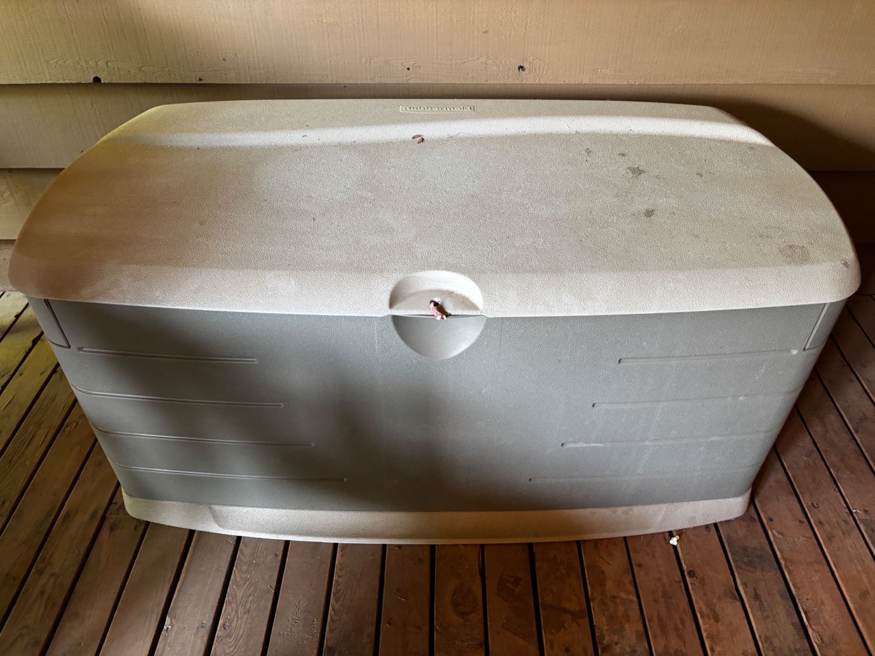 Rubbermaid Deck Box - Sunrise Estate Services Ltd