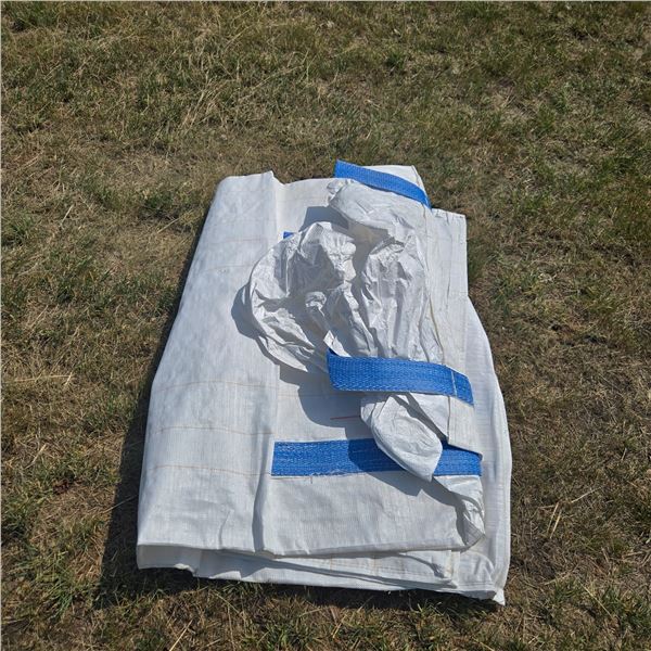 (1) Totebag 40" x 40" x 60"