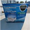 Image 1 : Vicks Cool Moisture Humidifier