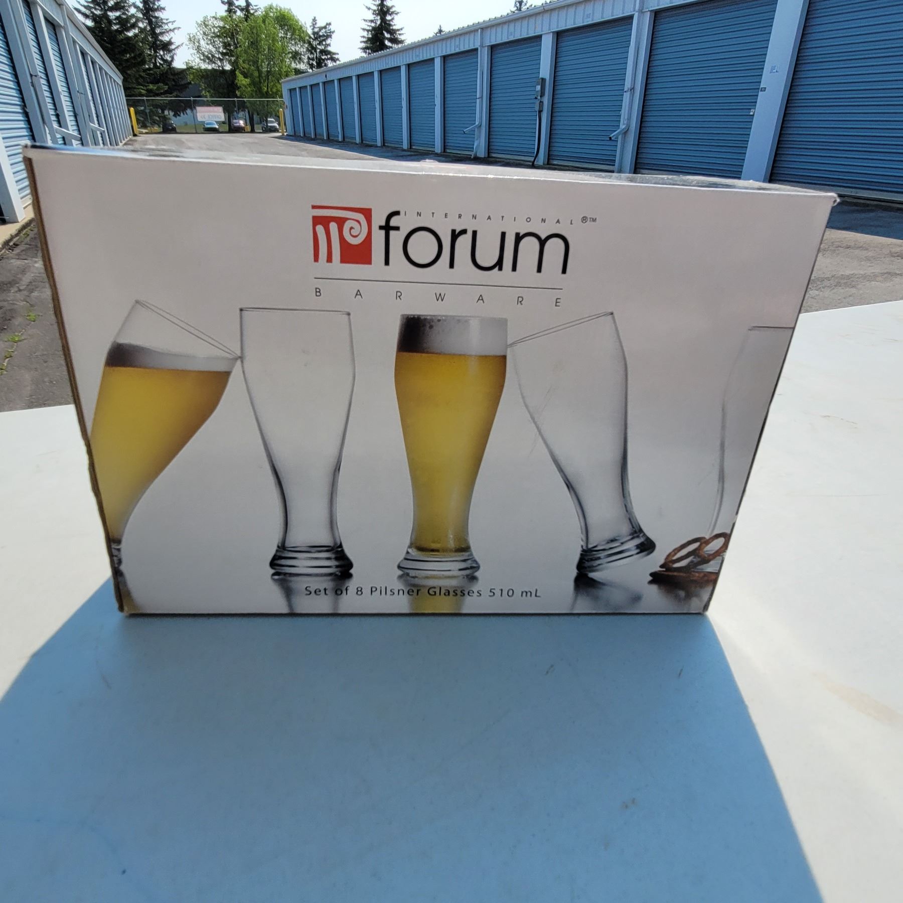 New Set of 8 Pilsner Glasses, forum Barware