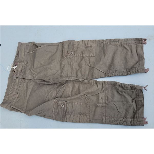 NWT Prana Kakhi Capri Sz 2