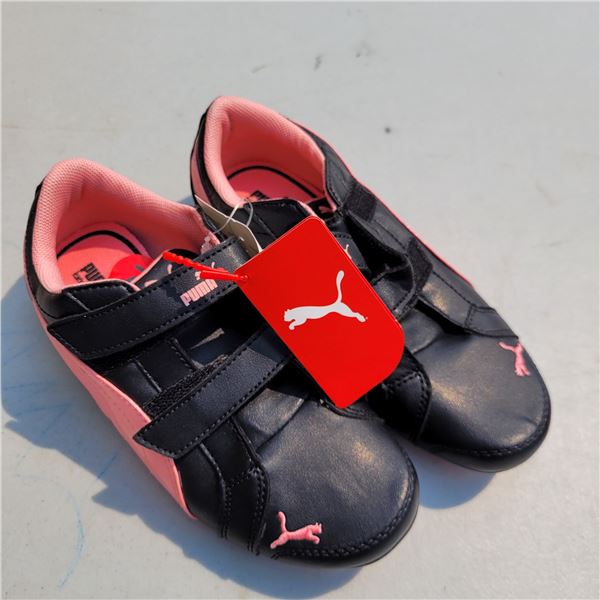 NWT Childrens Puma Shoes - Sz 2