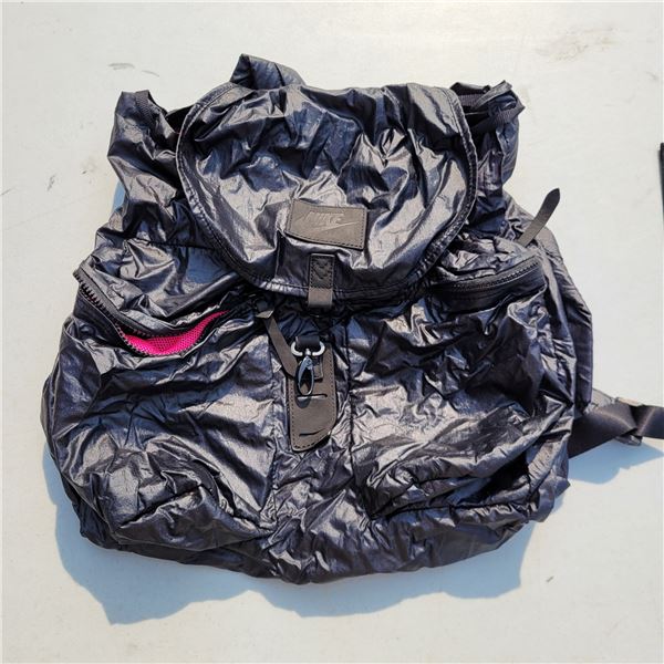 NWT Nike Large Sports Bag