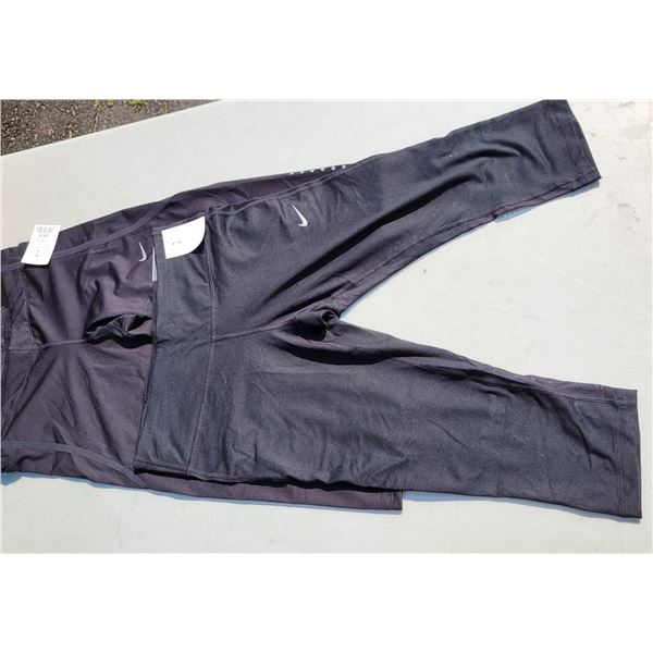 NWT Lot of 2 Nike Bottoms, Sz M