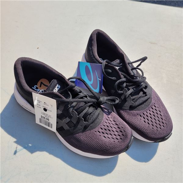 NWT Reebook Basics Black Runinng Shoes, Sz 7