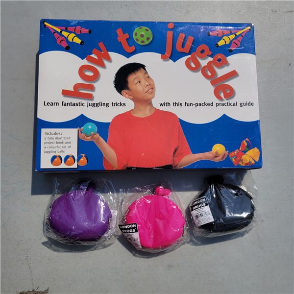 Lot of 3 New Silicone Kids Coin Purses + Hot To Juggle Kit