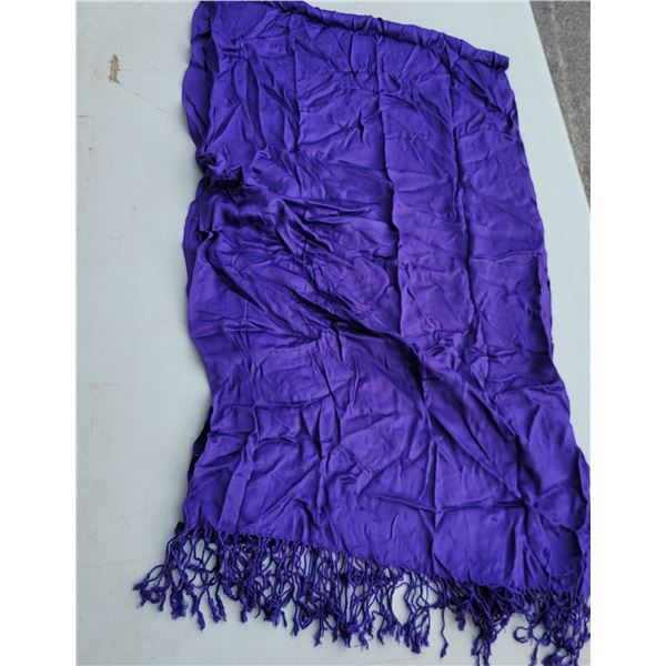 NWT Jones New York Long Purple Scarf with Tassles