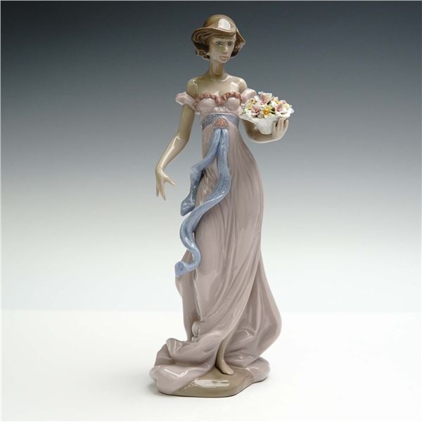 Lladro Porcelain Figurine, Spring Flirtation 01006365