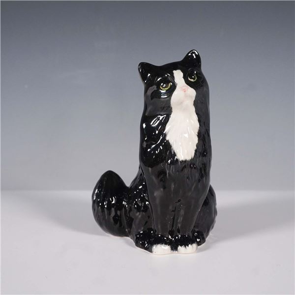 Royal Doulton Cat Figurine, Black and White DA194