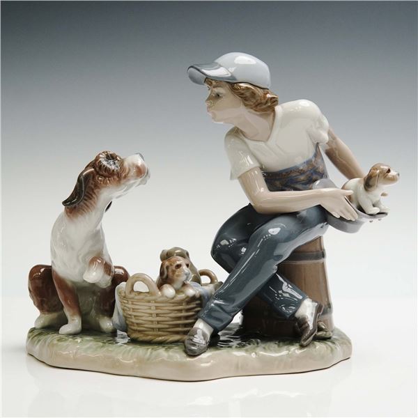 Lladro Porcelain Figurine, This One's Mine 1005376