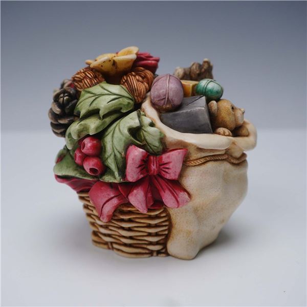 Harmony Kingdom Box Figurine, Winter Bouquet 2000