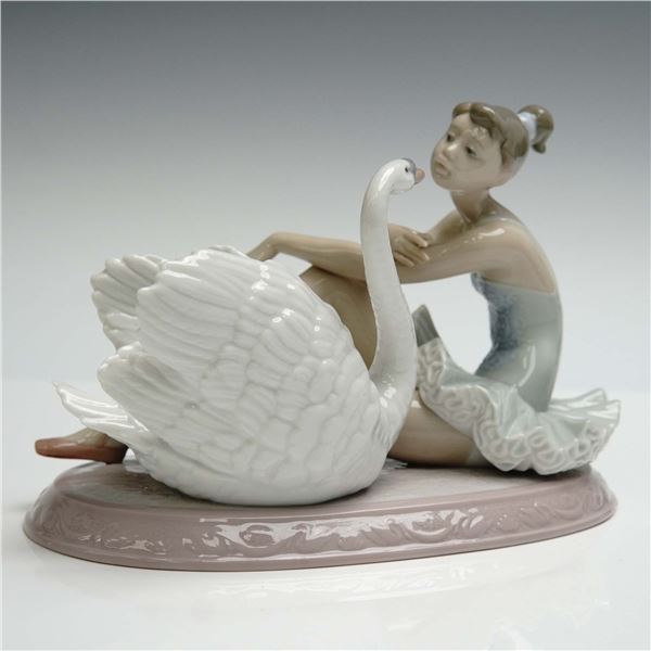 Lladro Porcelain Figurine, Grace and Beauty 1006204