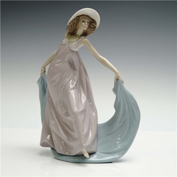 Lladro Porcelain Figurine, Spring Dance 1005663