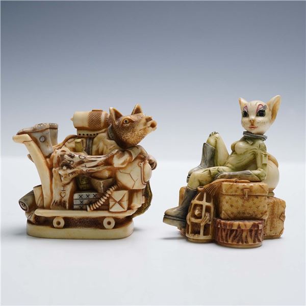 2pc Harmony Kingdom Figurines, Wolfie in Space & Minx on the Moon