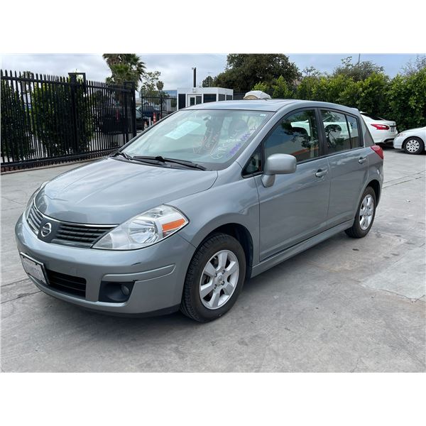 NISS VERSA 2009 T-DON - SMOG