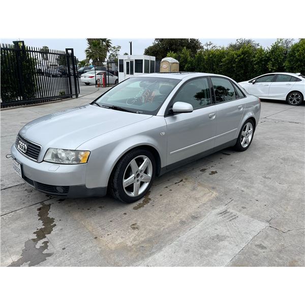 AUDI A4 2002 T-DONATION