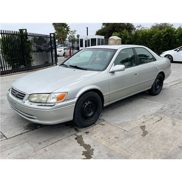 TOYT CAMRY 2000 T-DONATION