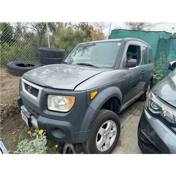 HOND ELEMENT  2005 T-DON-TMU