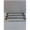 Image 1 : (3) Shower/Bath Bars - 27" Long