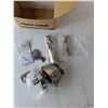 Image 2 : (2) Kwikset Deadbolt Sets, Appear New