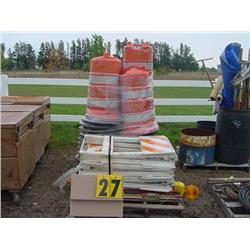 2 PALLETS OF BARACADES