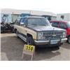 Image 1 : 1987 CHEV SUBURBAN