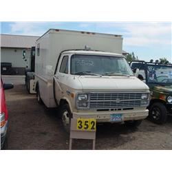 1984 CHEV 30 CUBE VAN