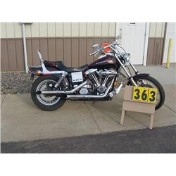195 HARLEY DAVIDSON WIDEGLIDE