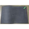 Image 2 : ESTATE:  DOOR MAT (APPROX. 2' X 3')