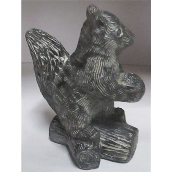 COLLECTABLE:  SITTING SQUIRREL SOAP STONE ORNAMENT